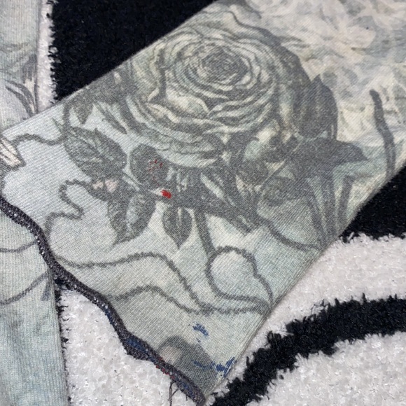 3/$30 Y2K One World Top - Picture 5 of 9